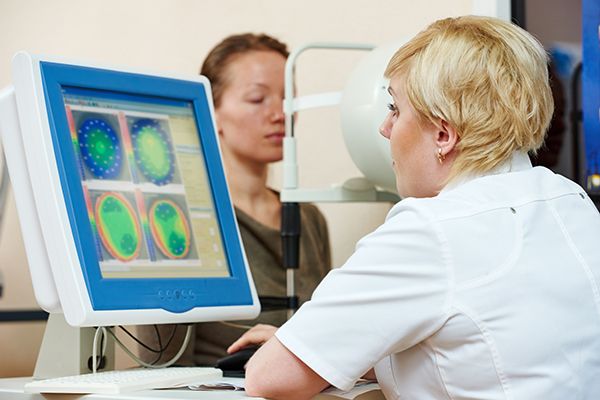 Optometry-concept-female